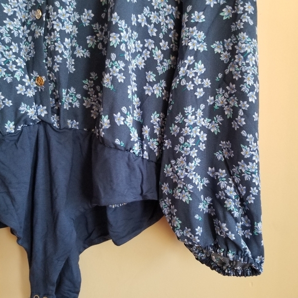 NWT Draper James Floral Blue Ruffle Sleeve Boho Bodysuit Blouse V Neck Size 2XL - Picture 3 of 12